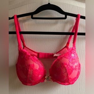 Victoria’s Secret Body by Victoria Push-Up bra 32C, hot pink lace over nude